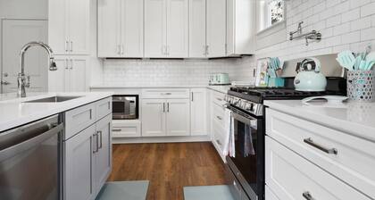 Wilmington Island Retreat: Gorgeous! New! Close to Downtown & Beach