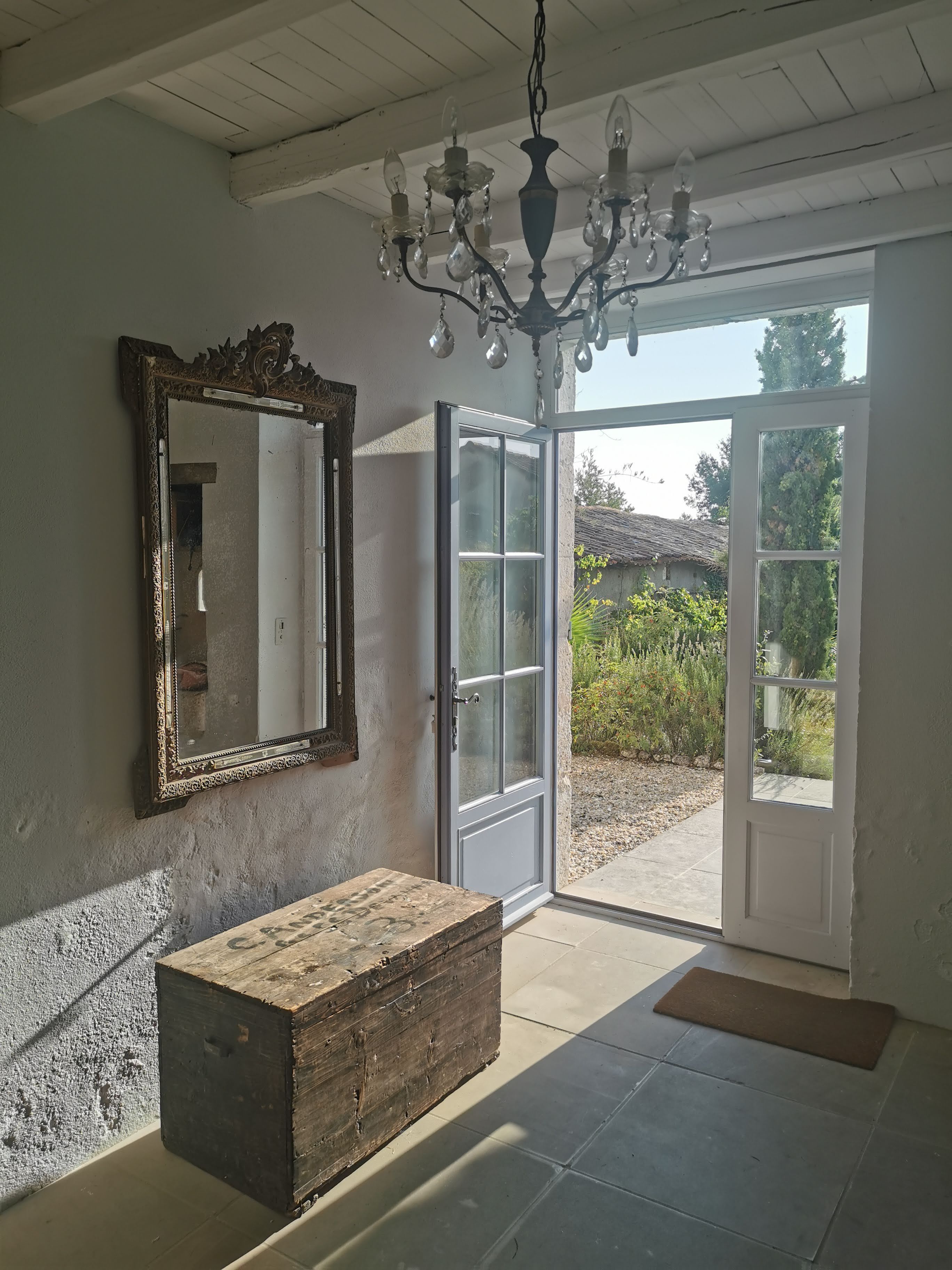 Beautiful renovated farmhouse with pool, gardens and games room