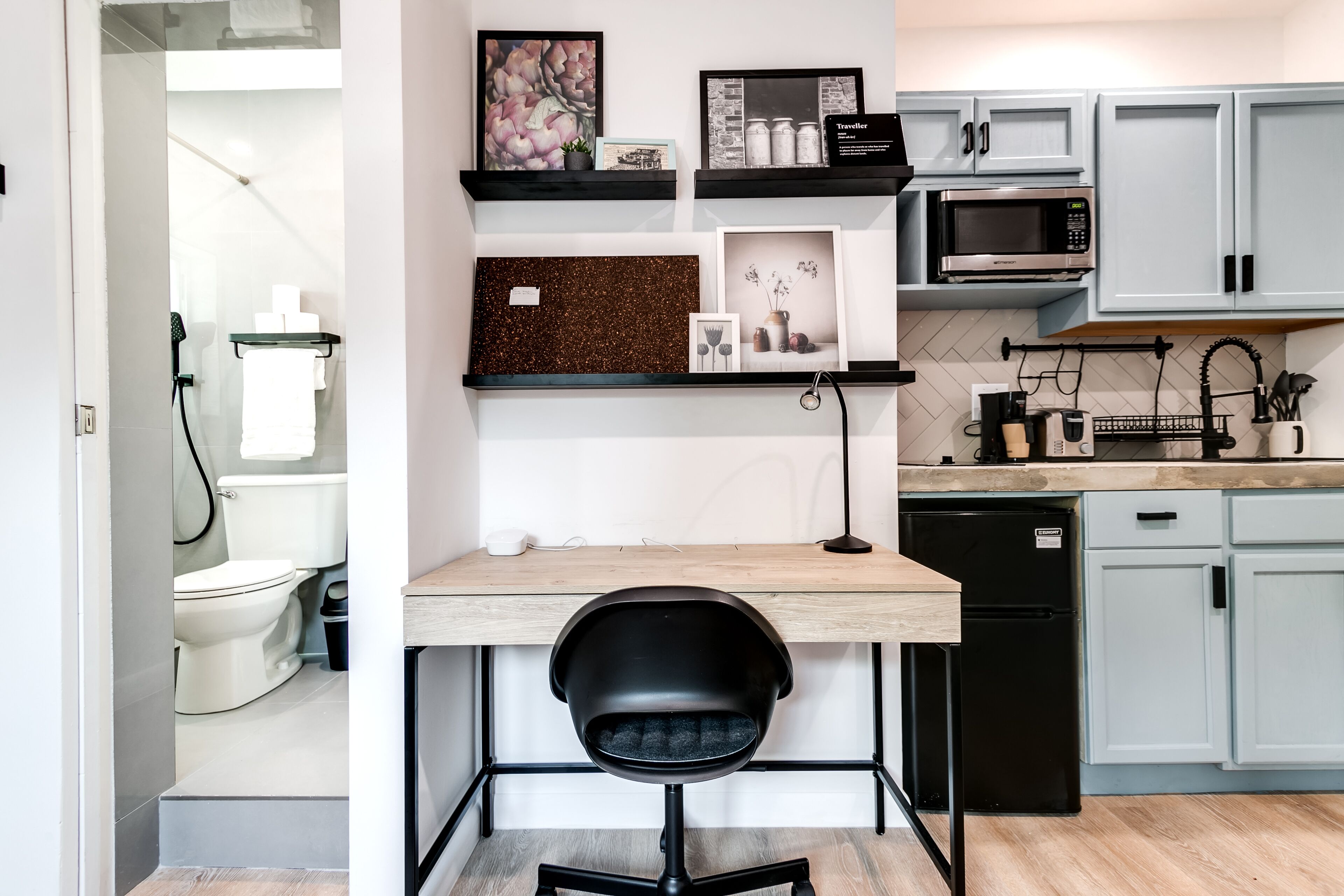 Coral Way Studio in quiet area + Fast Internet