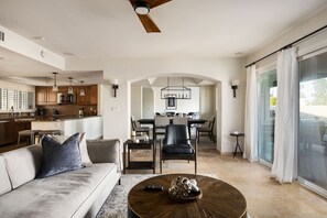 Smart TV, fireplace, table tennis, offices