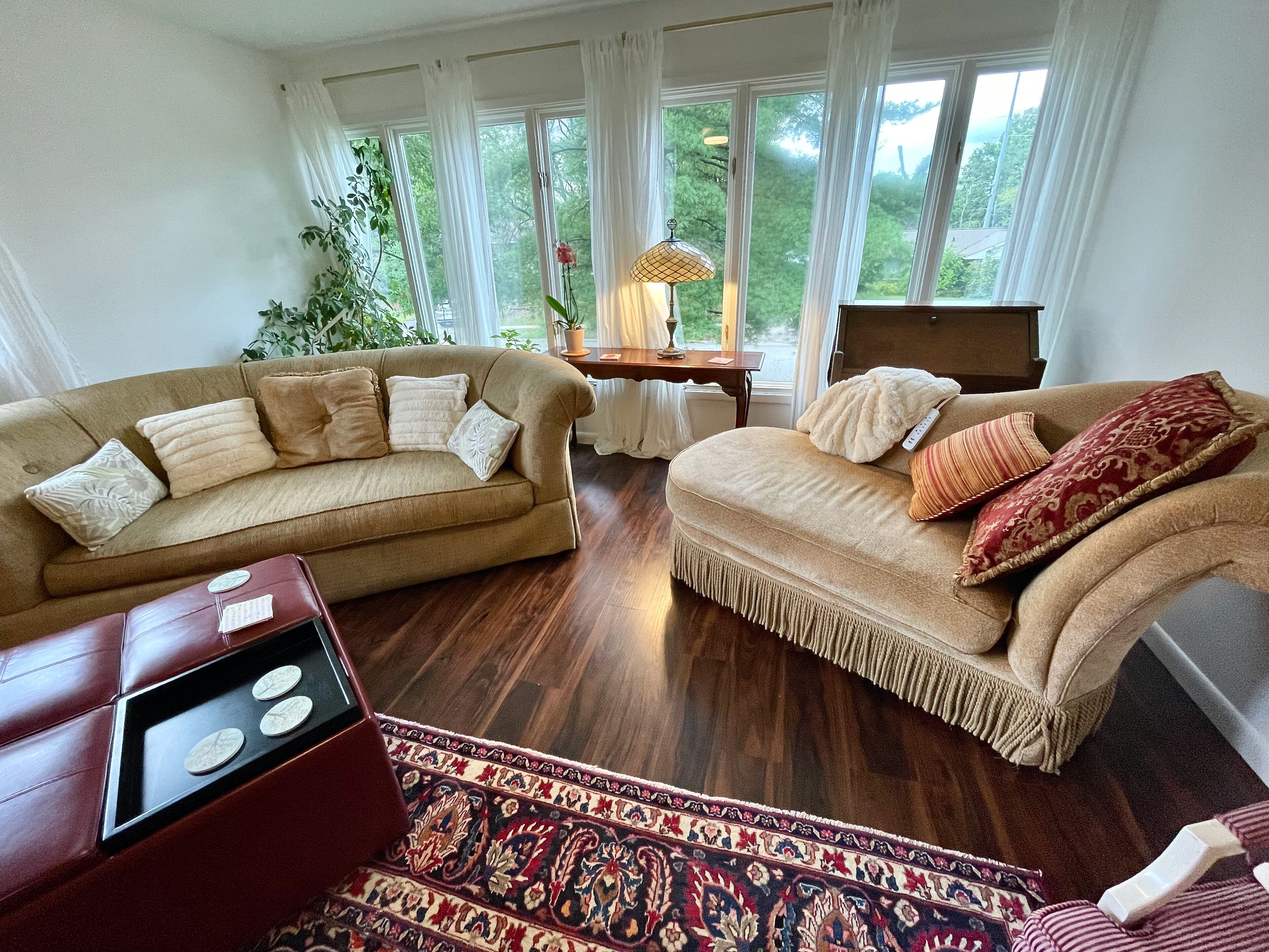 Two Beautiful Spaces Under One Roof-Perfect for Reunions and Families-5BR/3BA