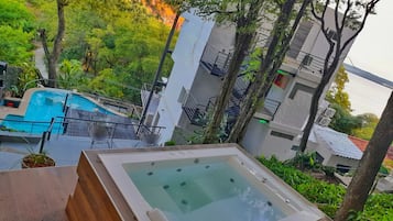 Mặt tiền nơi lưu trú