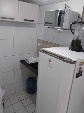 Casa econômica | Cozinha privada | Geladeira, micro-ondas, liquidificador