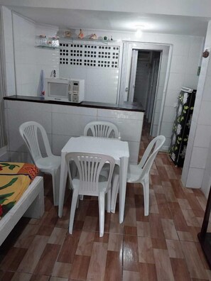 Casa standard | Área de estar | TV LED 32 polegadas com canais digitais, TV