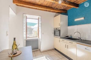 Microwave, oven, dishwasher