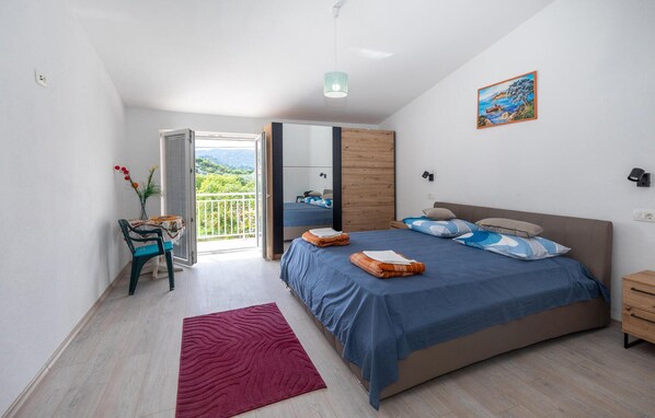 2 makuuhuonetta, vauvan matkasänky, ilmainen Wi-Fi, vuodevaatteet