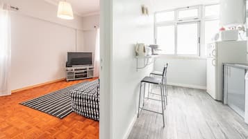 1 bedroom, iron/ironing board, free Internet, bed sheets