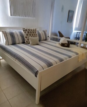 1 bedroom, iron/ironing board, free WiFi, bed sheets