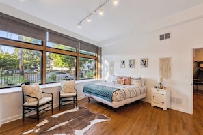 These windows also come down for additional privacy,  and this well lit warehouse wonderland makes you wonder why you would stay anywhere else when you are in Cleveland  - Westside Warehouse-Hot Tub/GameRM/PoolTable & More (Cleveland)