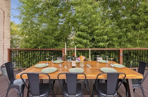 Outdoor dining