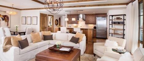 Flat-screen TV, fireplace, DVD player