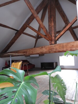 5 Schlafzimmer, Bügeleisen/Bügelbrett, Reisekinderbett, kostenloses WLAN