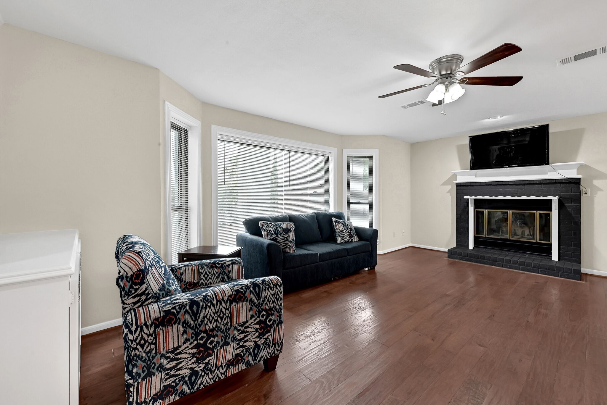 Welcome to Lake house in Walden at Lake Conroe.