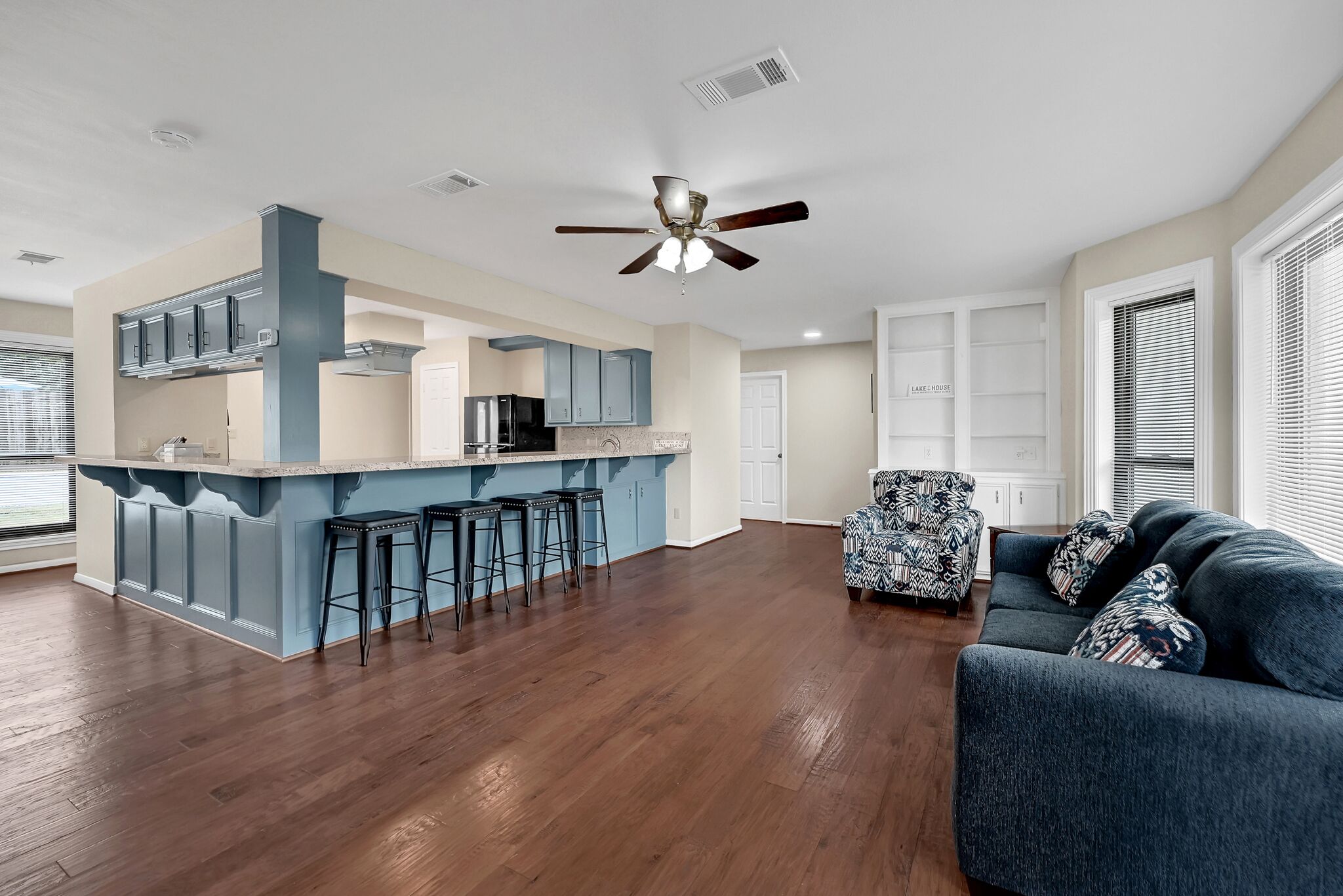 Welcome to Lake house in Walden at Lake Conroe.