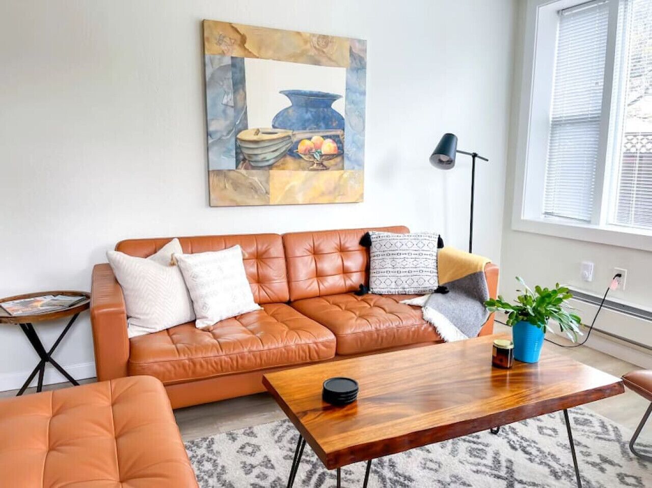 Hip and chic one bedroom apartment.