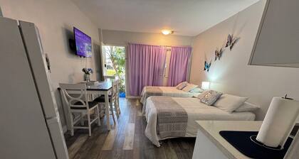 Wonderful Pool- Front Studio close to the beach and major supermarkets