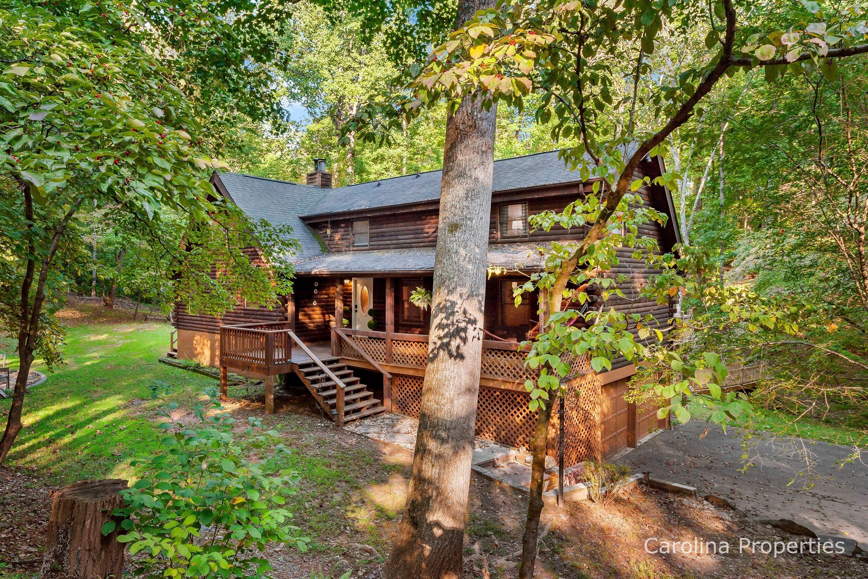 Catahoula Cabin by Carolina Properties - Pet Friendly, Resort Amenities, Private