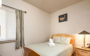 2 chambres, accès au Wi-Fi (inclus), literie fournie