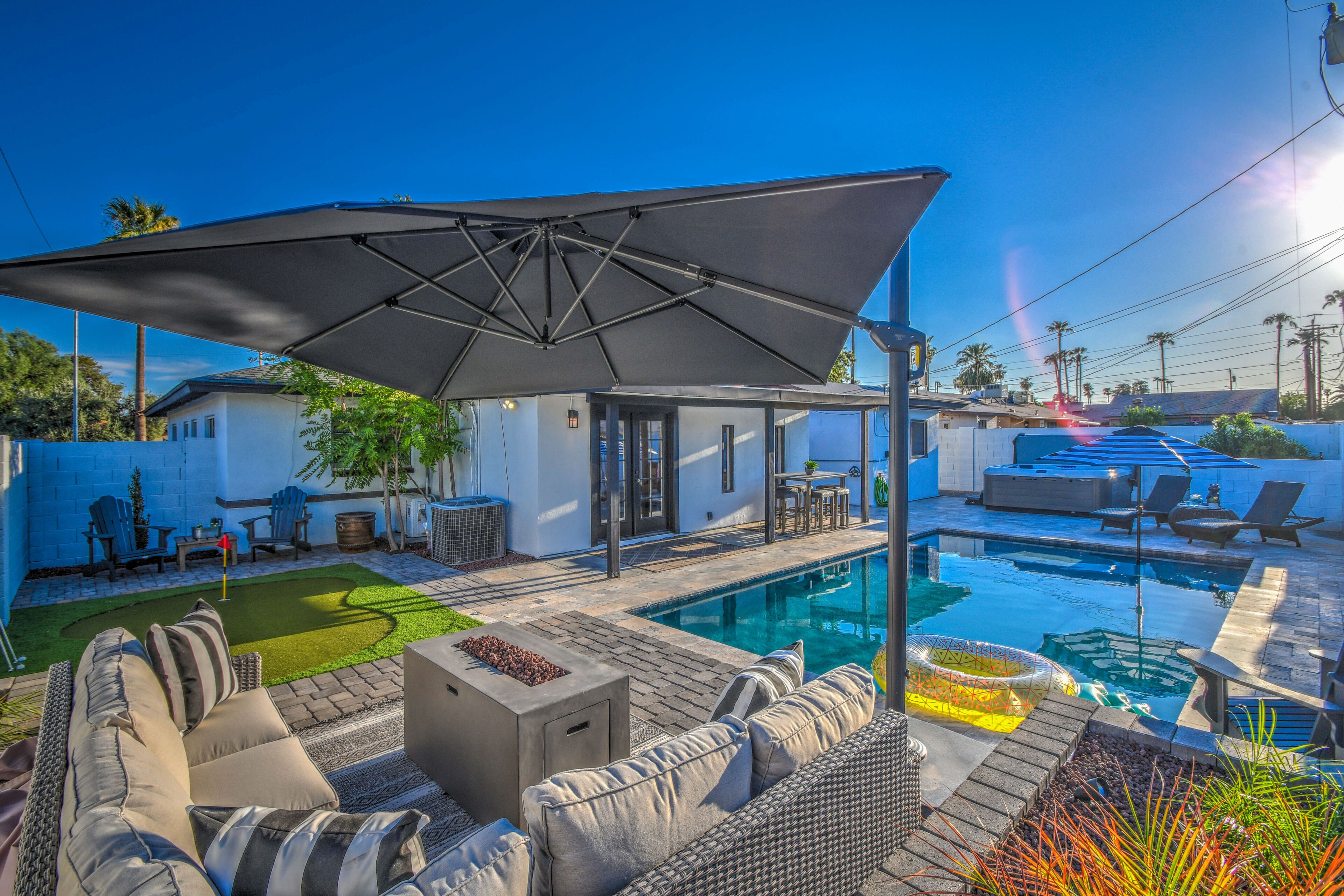 Luxurious Old Town Scottsdale Oasis