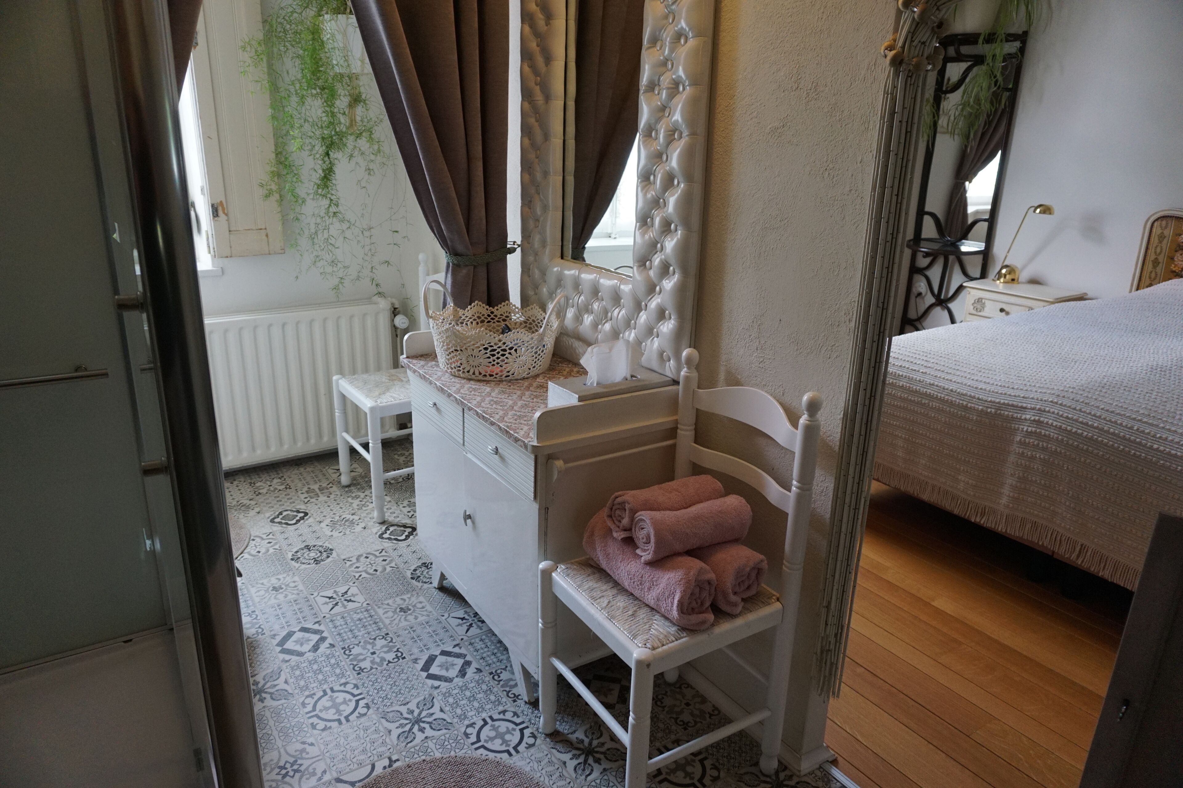 豪華雙人房, 1 張加大雙人床, 非吸煙房 | 高級寢具、遮光布/窗簾、免費無線上網、床單