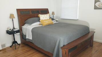 2 Schlafzimmer, Schreibtisch, Bügeleisen/Bügelbrett, kostenloses WLAN