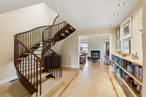 Spacious 4 bedrooms Villa, 30 min from Moncton