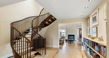 Spacious 4 bedrooms Villa, 30 min from Moncton