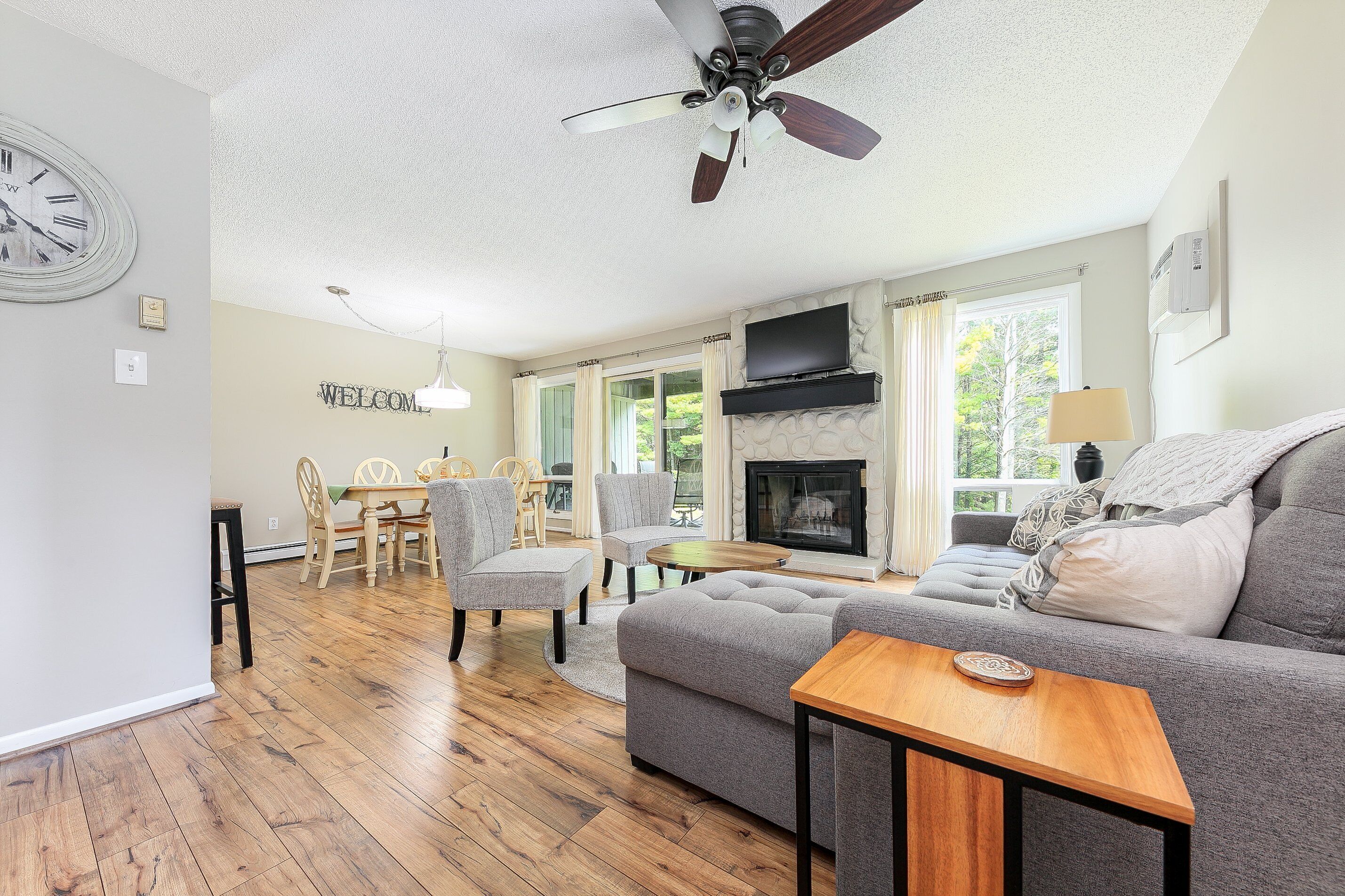 ♕ Cozy & Stylish 2 King 2BDR Condo @ Hilltop > 5735