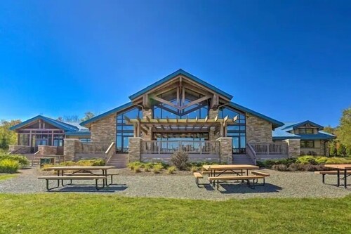 Cozy A-frame cottage, Pocono Mountains, Fireplace, Pet Friendly