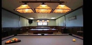 Bar (in der Unterkunft)