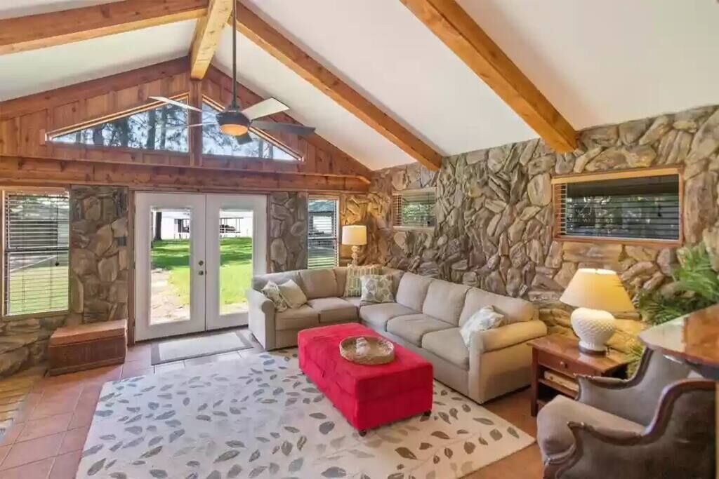 Waterfront, sand volleyball court, amazing patio & deck, fire pit & MORE! 