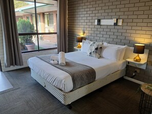 Kamar (Queen) | Seprai linen