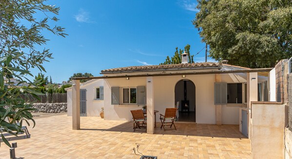 Terrace/patio - Villa Les Oliveres Petites en Pollensa by Mallorca North Villas (Pollensa)