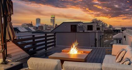 Steps from Downtown Omaha! Rooftop firepit & luxury accommodations