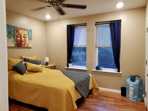 1 bedroom, desk, iron/ironing board, free WiFi - Lovely 1 Bdr & 1Bth with Meal Prep Option (Philadelphia)