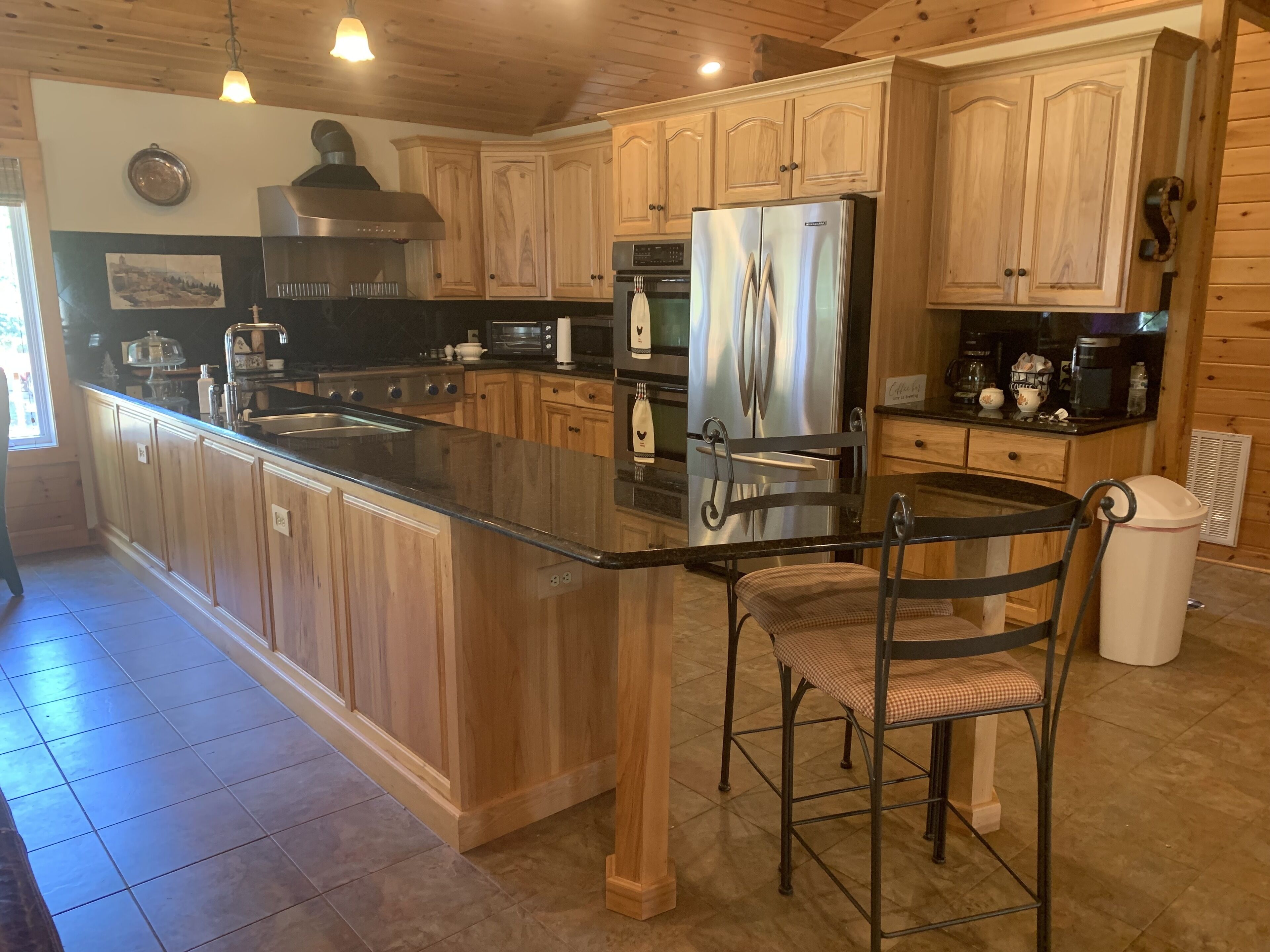 Spacious Mountain House minutes from downtown