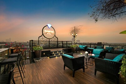 Hanoi La Mejor Hotel & Sky Bar