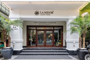 숙박 시설 정면