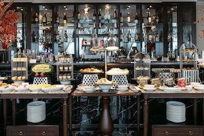 Desayuno buffet incluido todos los días