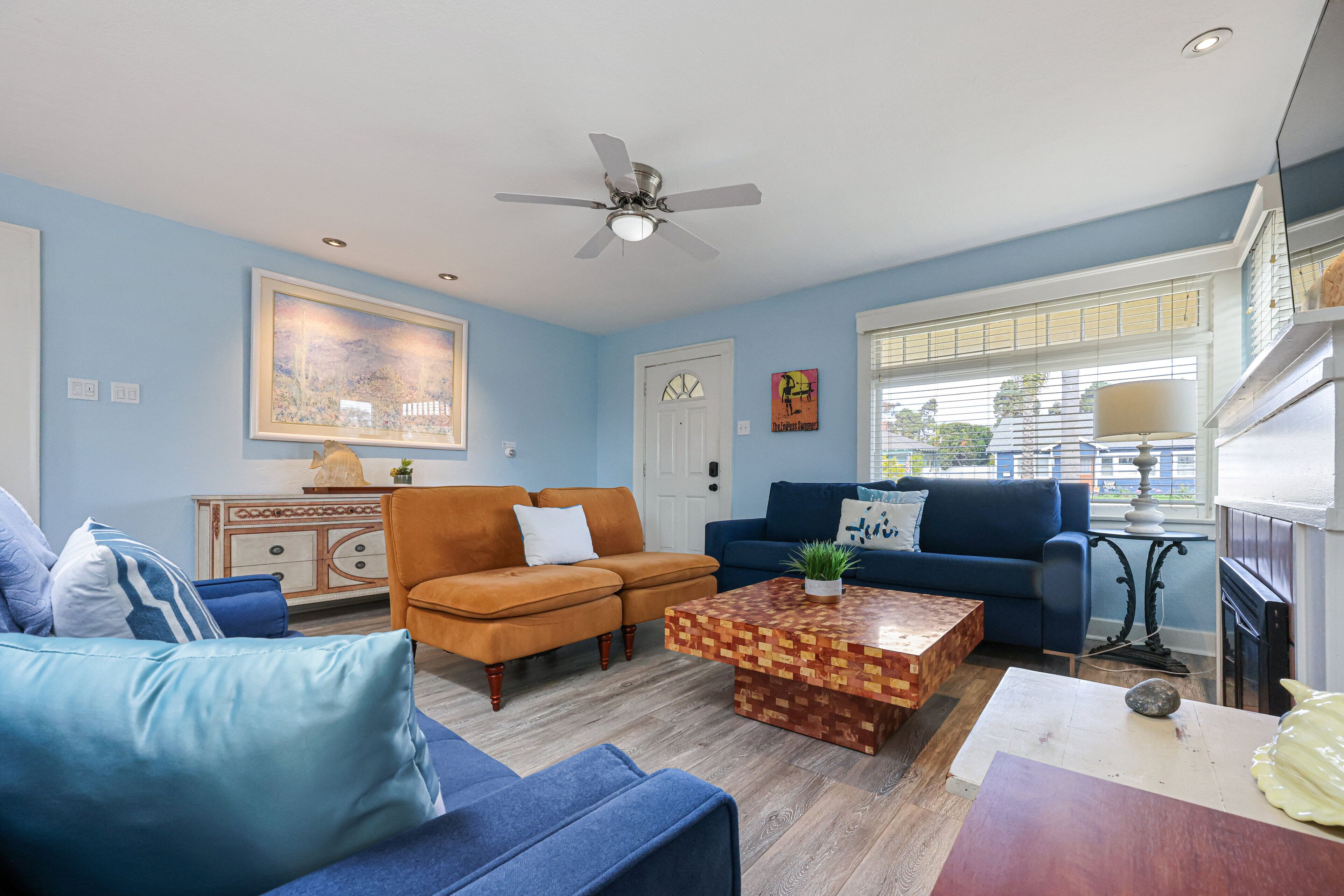 New Listing -  2 br, 2 bth, fully fenced home - The Sunnyside Up Beach Cottage