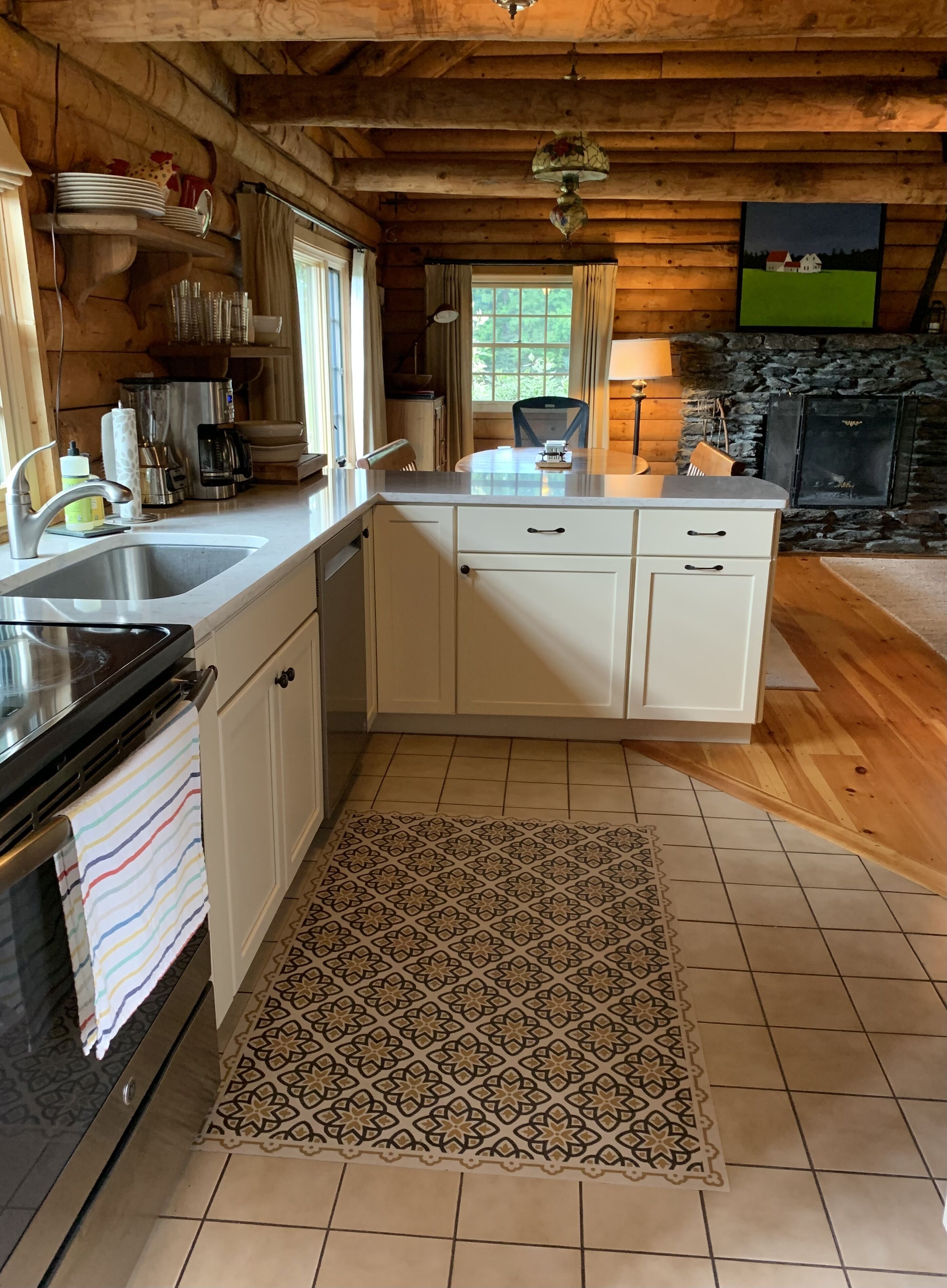 Cozy log cabin in the heart of the Green Mountains
