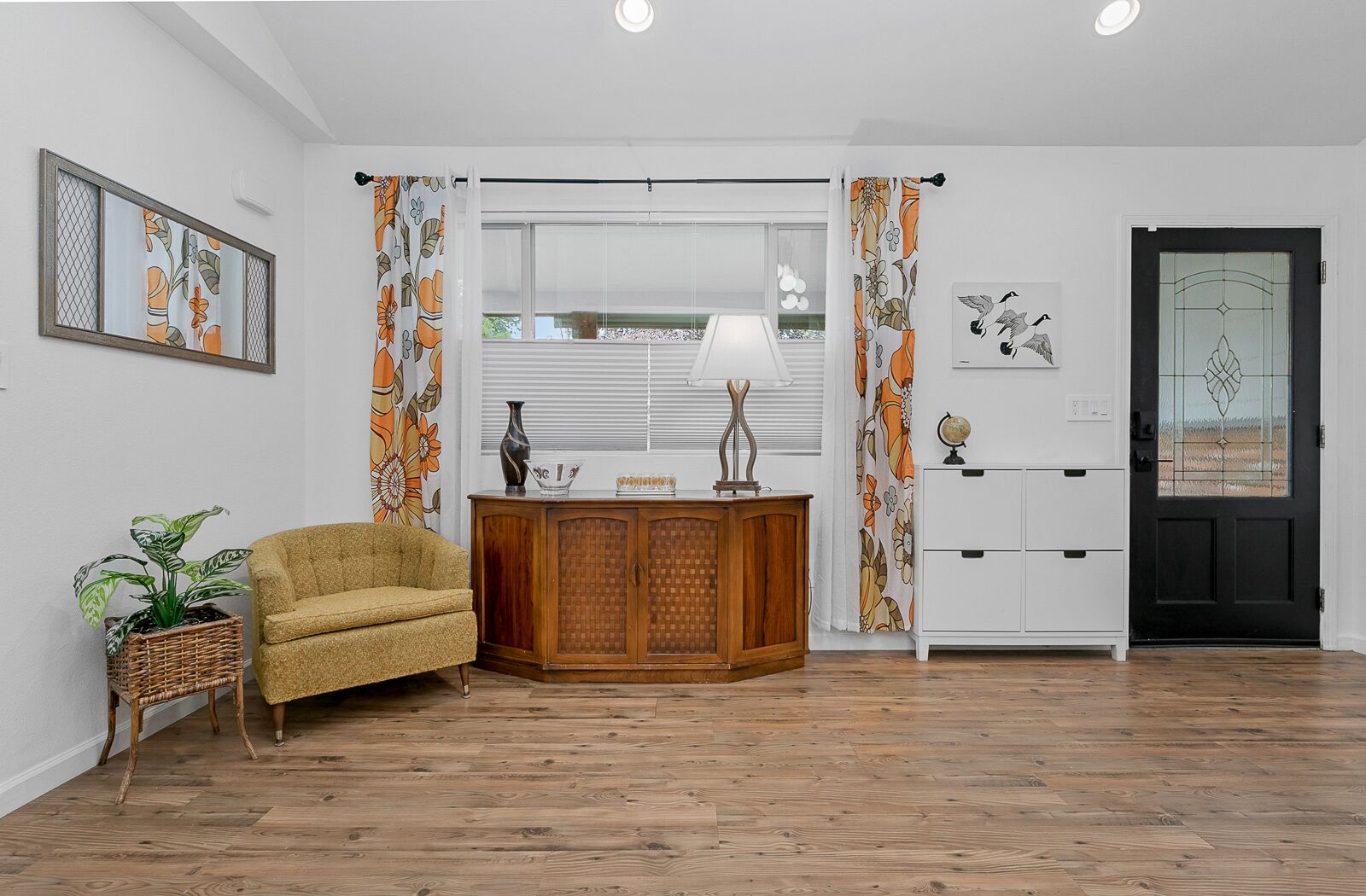 Experience Autumn in Old Town Meridian