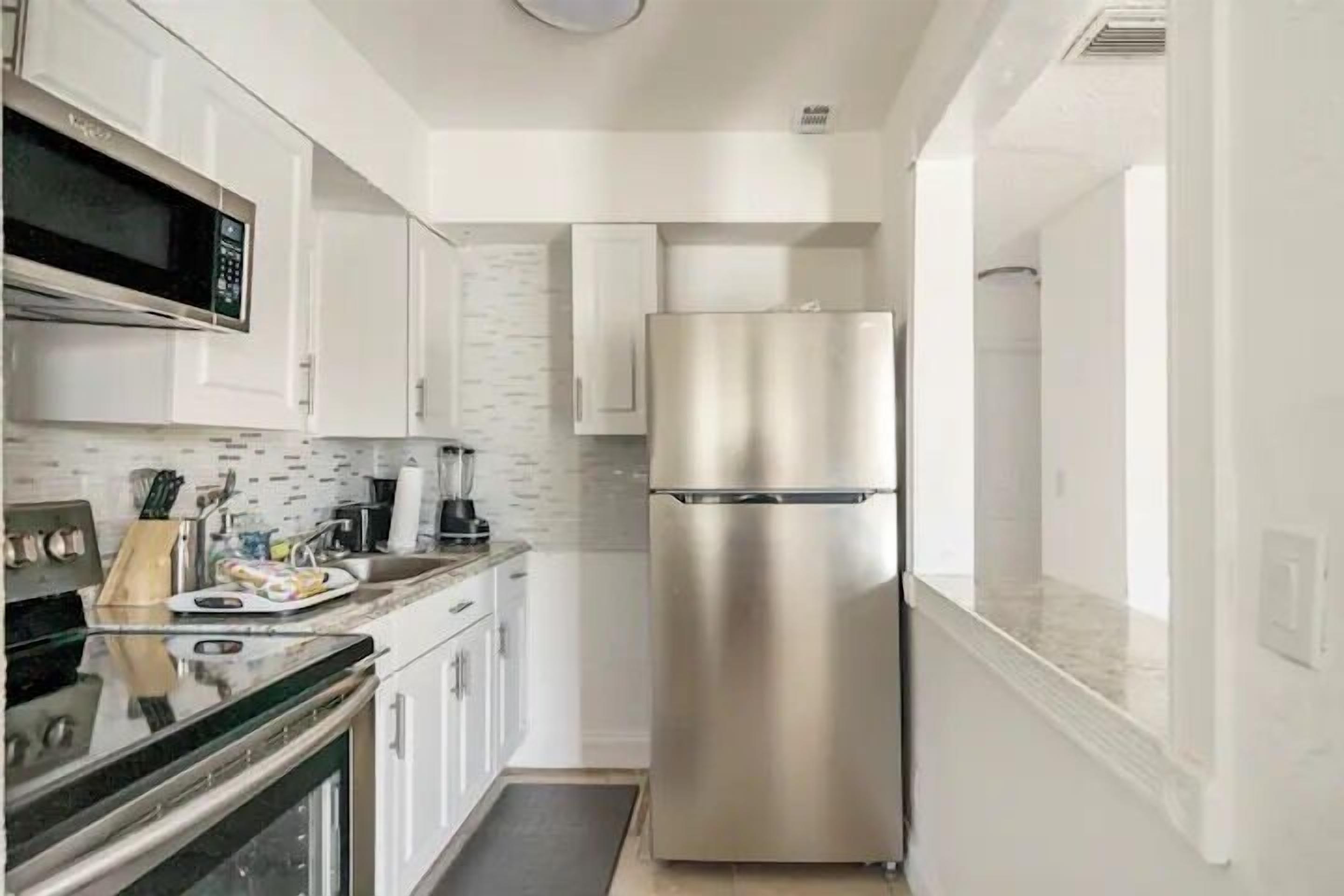 Comfortable 2 beds 1 bath 5 people can sleep