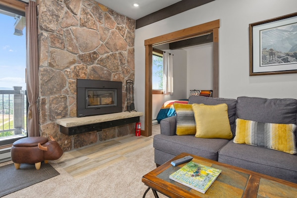 Gas fireplace