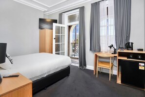 Deluxe Double Room, 1 Queen Bed, Balcony