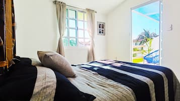 Villa – elite | Individuelt dekorert, individuelt innredet, skrivebord og lydisolert