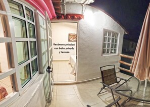 Senior Villa | Terrace/patio