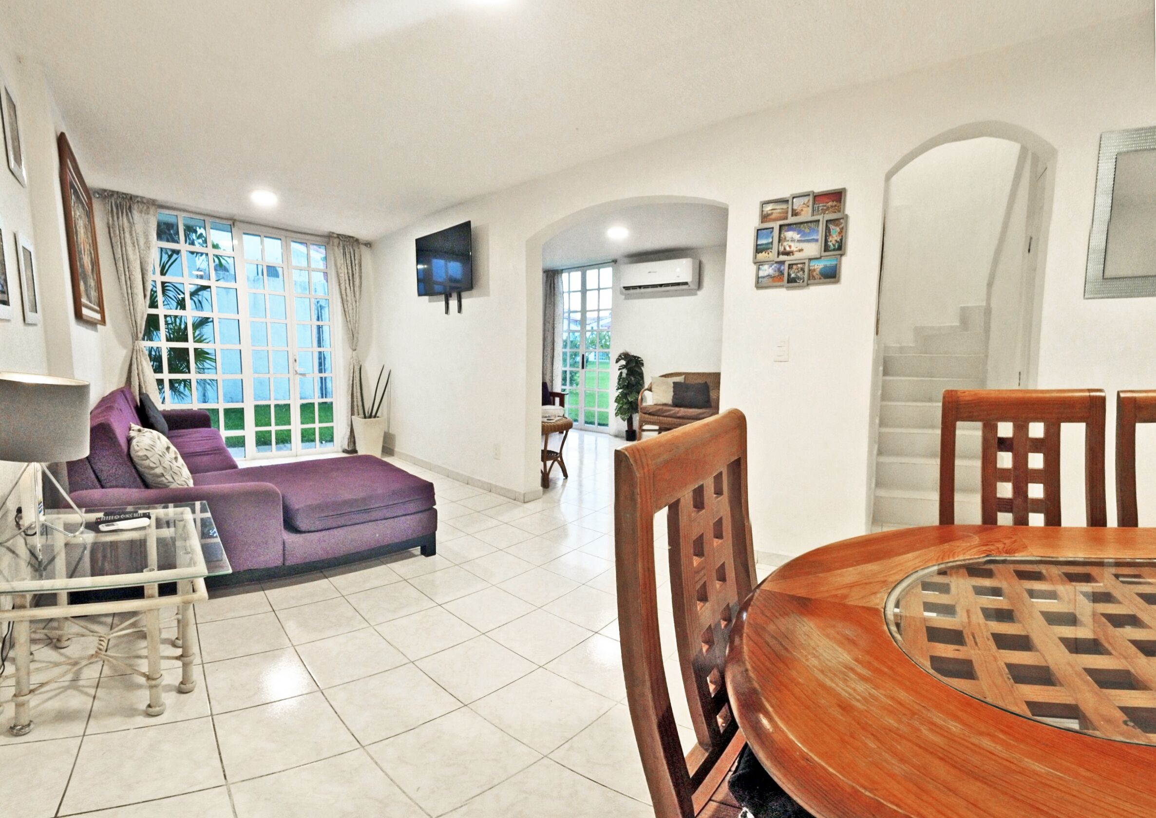 Family Villa | In-room dining
