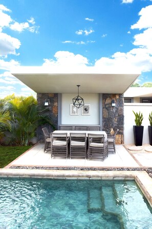 Pool - Royal Park Villa De Luxe 3 Chambres (Balaclava)