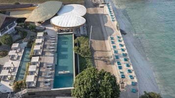 3 Außenpools, Cabañas (kostenlos), Sonnenschirme